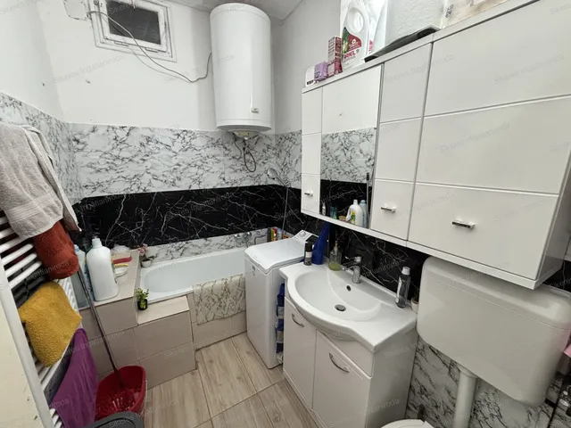 Eladó lakás Oroszlány 54 nm