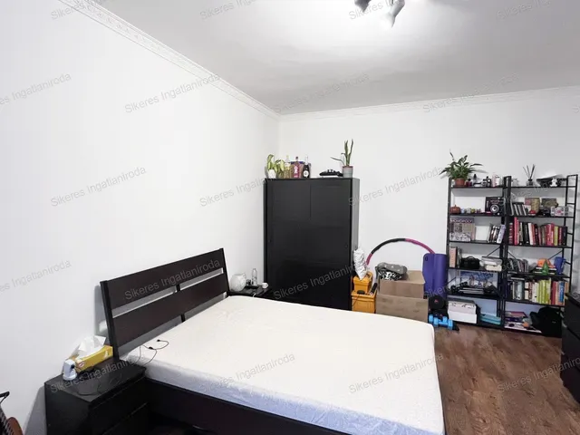 Eladó lakás Komárom 28 nm