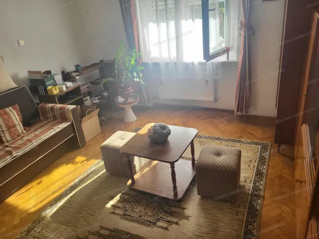 Eladó lakás Almásfüzitő 74 nm