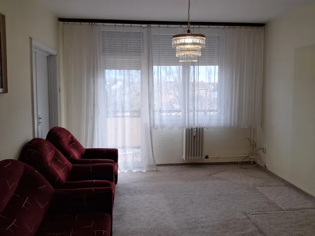 Eladó lakás Szolnok, Belváros 75 nm