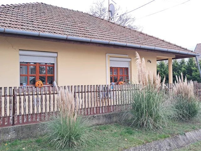 Eladó ház Tószeg 74 nm