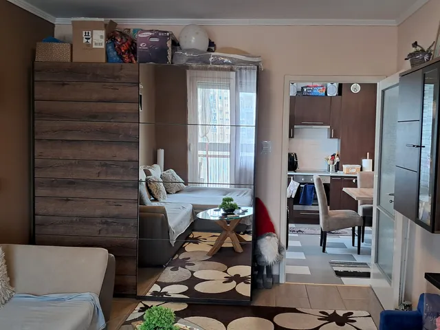 Eladó lakás Szolnok, Széchenyi-lakótelep 68 nm