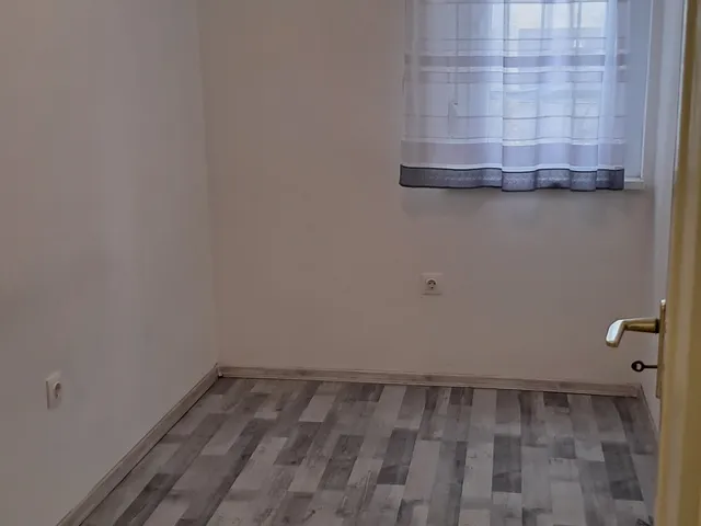 Kiadó lakás Szolnok, Tallinn 43 nm