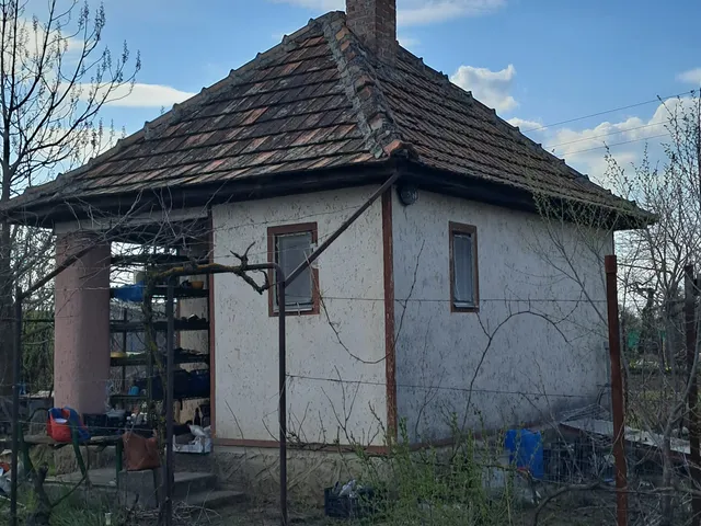 Eladó üdülő és hétvégi ház Martfű 15 nm