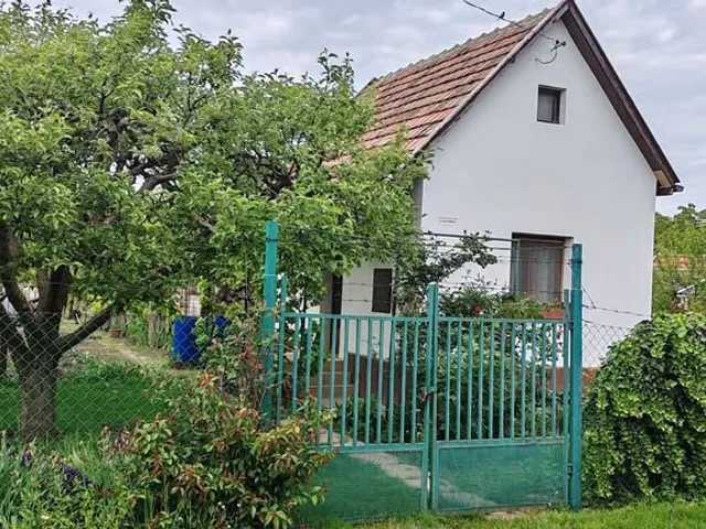 Eladó üdülő és hétvégi ház Törökszentmiklós 16 nm