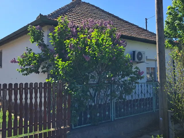 Eladó ház Tószeg 58 nm