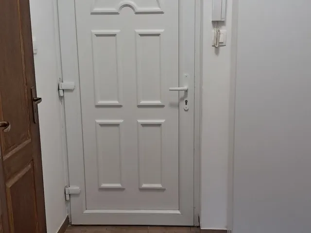 Kiadó lakás Szolnok 37 nm