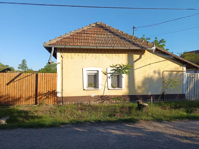 Eladó ház Törökszentmiklós, Alvég 62 nm