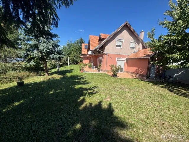 Eladó ház Biatorbágy 278 nm