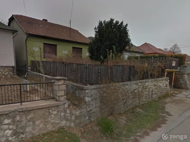 Eladó ház Sárisáp 120 nm