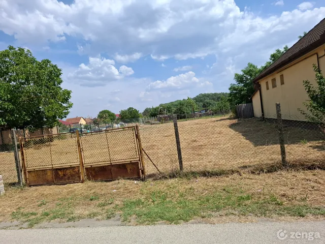 Eladó telek Újhartyán 770 nm