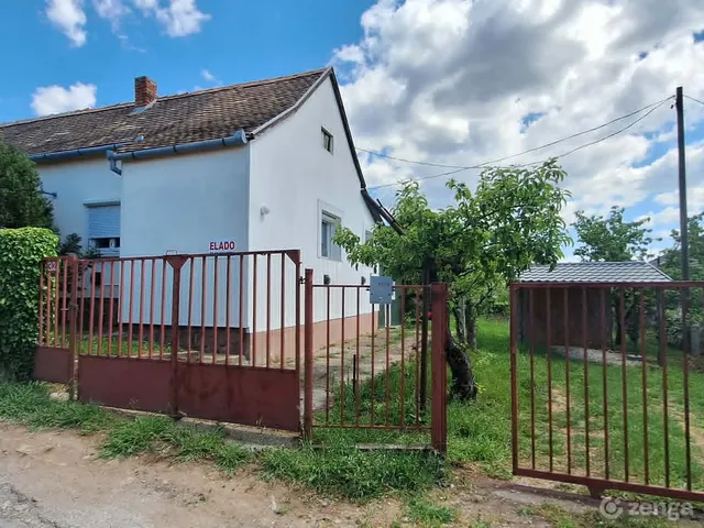 Eladó ház Pécs, Patacs 84 nm