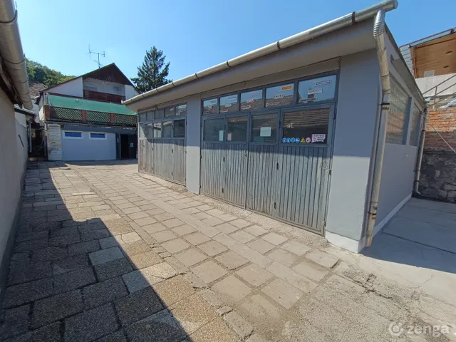 Kiadó kereskedelmi és ipari ingatlan Budakalász, Ófalu 200 nm