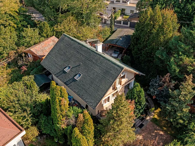 Eladó ház Szentendre, Pismány 248 nm
