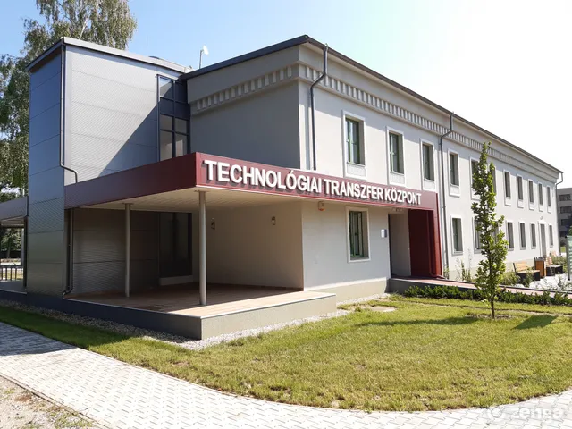 Kiadó kereskedelmi és ipari ingatlan Nyíregyháza, Kertváros 810 nm