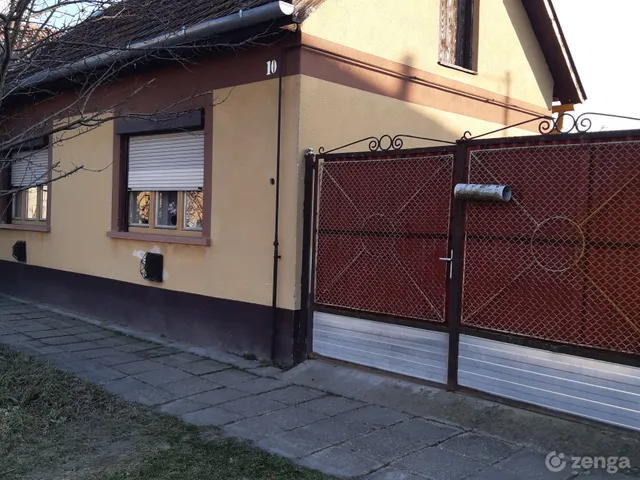 Eladó ház Kocsér 55 nm