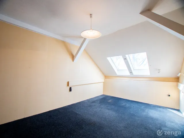 Eladó ház Kecskemét, Máriaváros, Bálint Sándor utca 1 230 nm