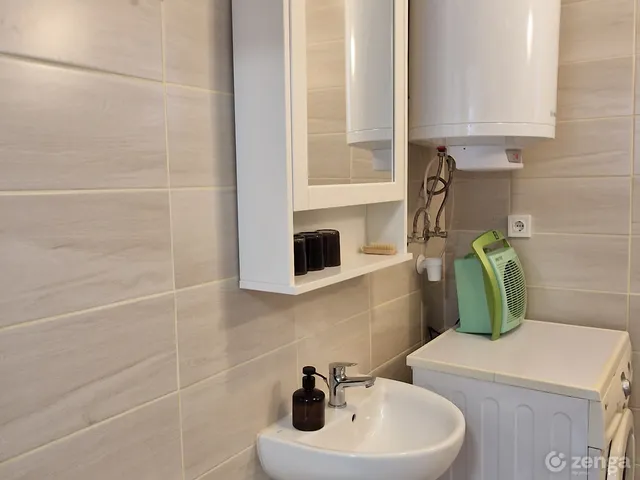 Eladó ház Hidegkút, Hosszú utca 64 61 nm