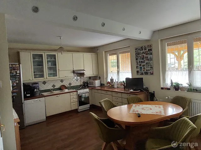 Eladó ház Dunakeszi, Kazinczy Ferenc utca 140 nm