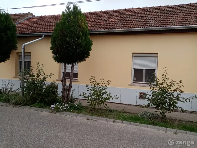 Eladó ház Kiskunfélegyháza 74 nm