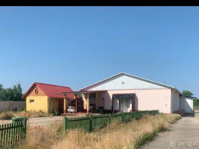Eladó kereskedelmi és ipari ingatlan Tatárszentgyörgy 420 nm