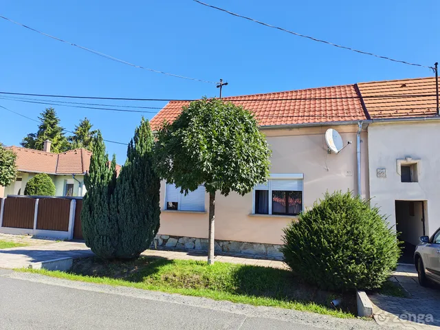 Eladó ház Szombathely, Bébictelep 63 nm