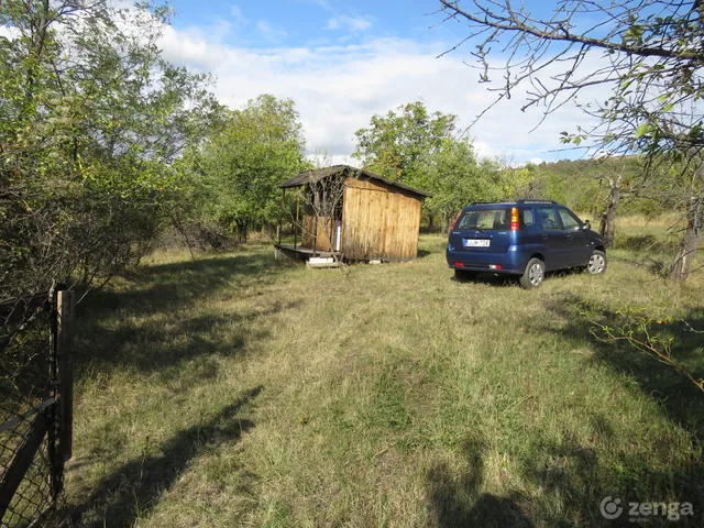 Eladó telek Gyöngyös 3064 nm