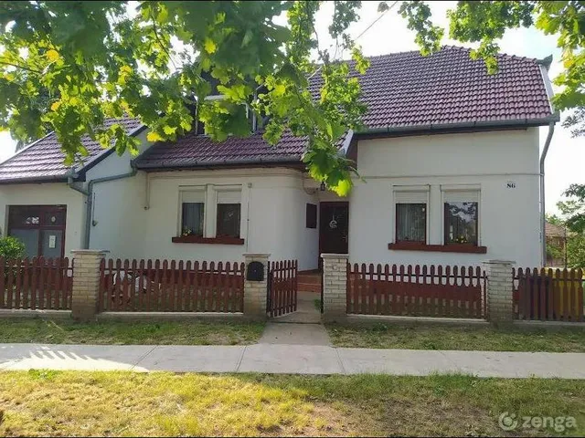 Eladó ház Gyula, Gyulavári 140 nm