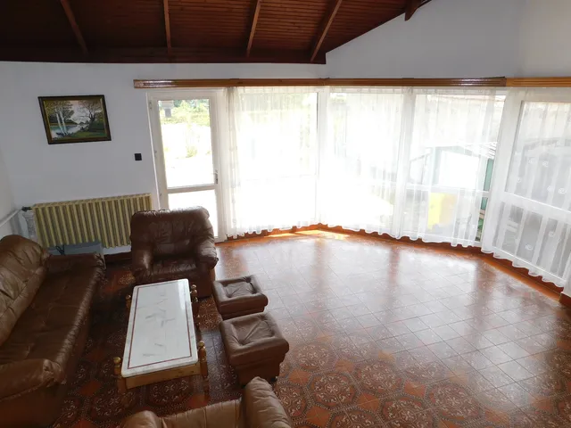 Eladó ház Eger, Hatvanihóstya 239 nm