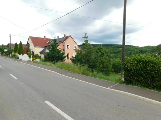 Eladó telek Noszvaj 748 nm