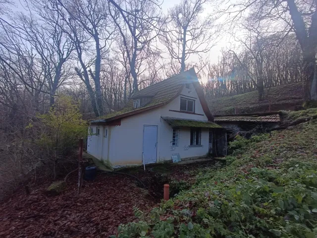 Eladó telek Noszvaj 1700 nm