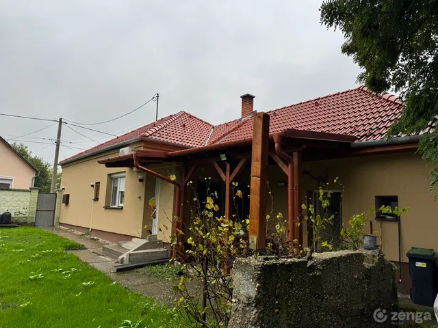 Eladó ház Hédervár 107 nm