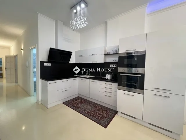 Eladó lakás Budapest VI. kerület, Diplomatanegyed 110 nm