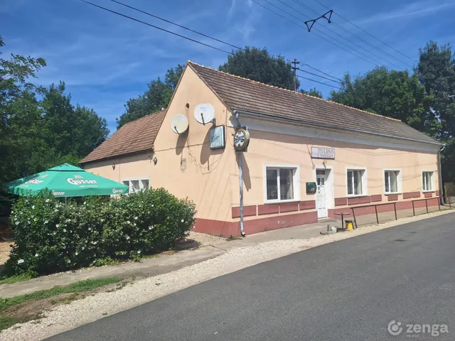 Eladó kereskedelmi és ipari ingatlan Szany, Béke utca 50 200 nm
