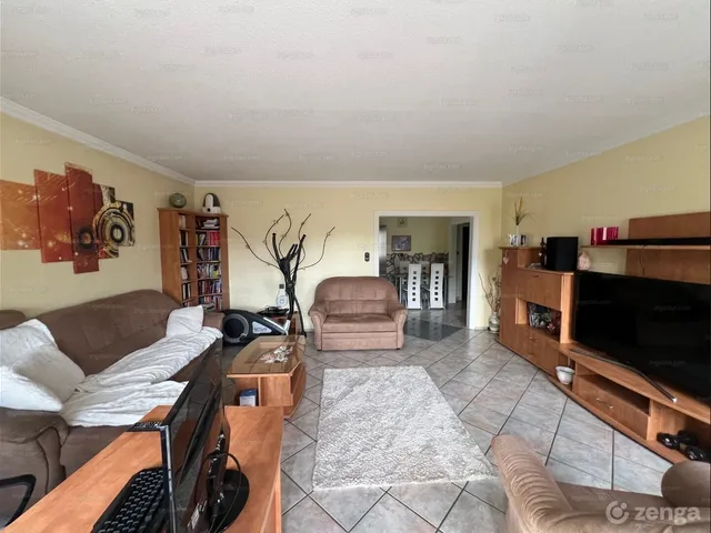 Eladó lakás Budapest III. kerület, Pók utcai lakótelep 80 nm