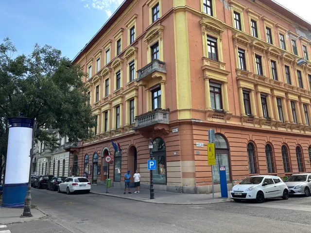 Eladó kereskedelmi és ipari ingatlan Budapest VI. kerület, Andrássy út 50 nm