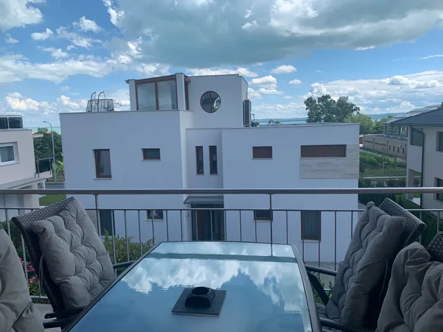 Eladó lakás Balatonfüred, Horváth Mihály utca 53 nm