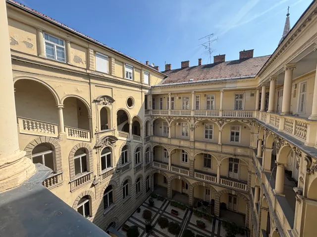 Eladó lakás Budapest V. kerület 96 nm