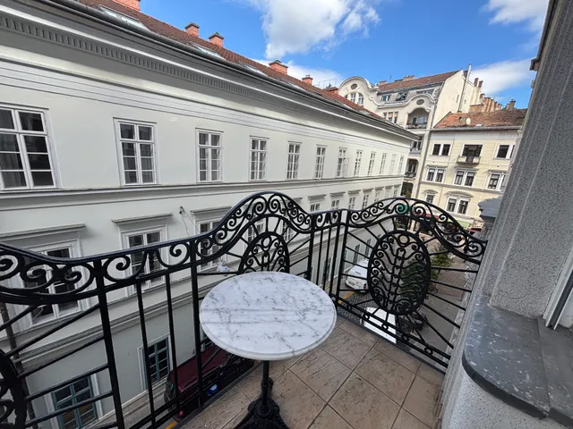 Kiadó lakás Budapest V. kerület 85 nm