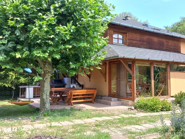 Eladó ház Göd, Felsőgöd, Verseny utca 15. 178 nm