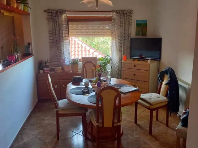 Eladó ház Telki 280 nm