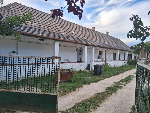 Eladó ház Zsámbék 150 nm