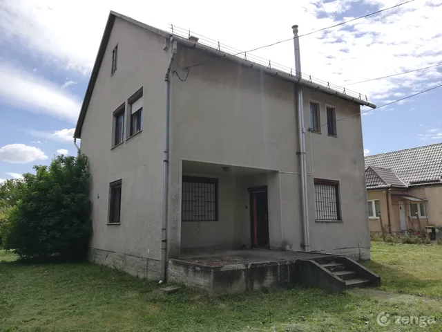 Eladó ház Perbál 142 nm