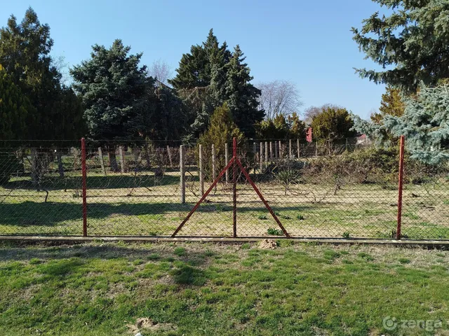 Eladó telek Monorierdő 640 nm