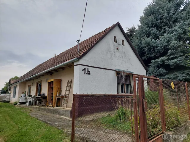Eladó ház Karád 80 nm