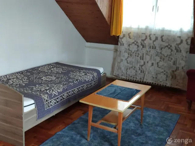 Kiadó ház Székesfehérvár, Szedreskert 18 nm