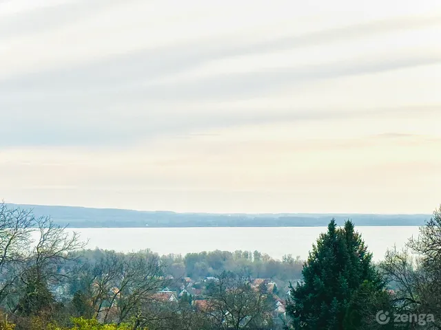 Eladó telek Gyenesdiás 1100 nm