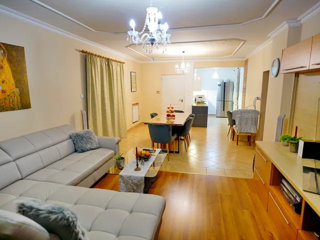 Eladó ház Nagymányok 190 nm