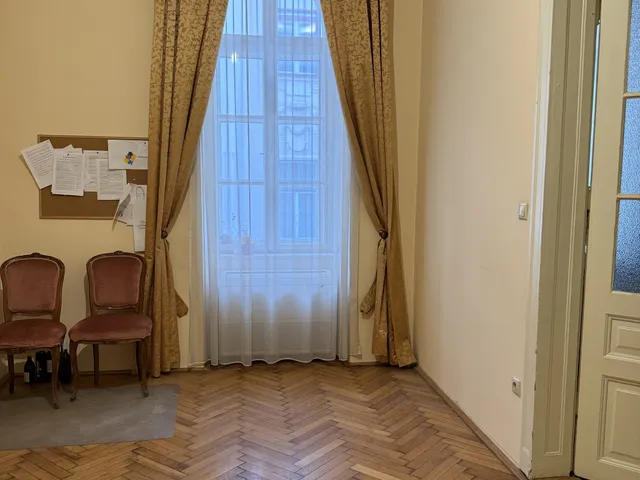 Eladó lakás Pécs 208 nm