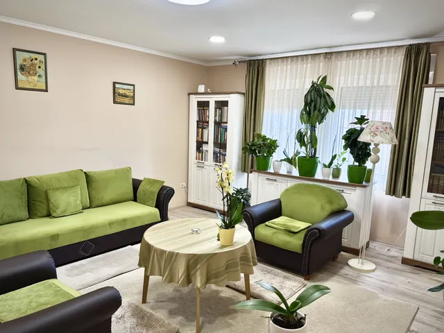 Eladó ház Pécs, Havihegy 215 nm